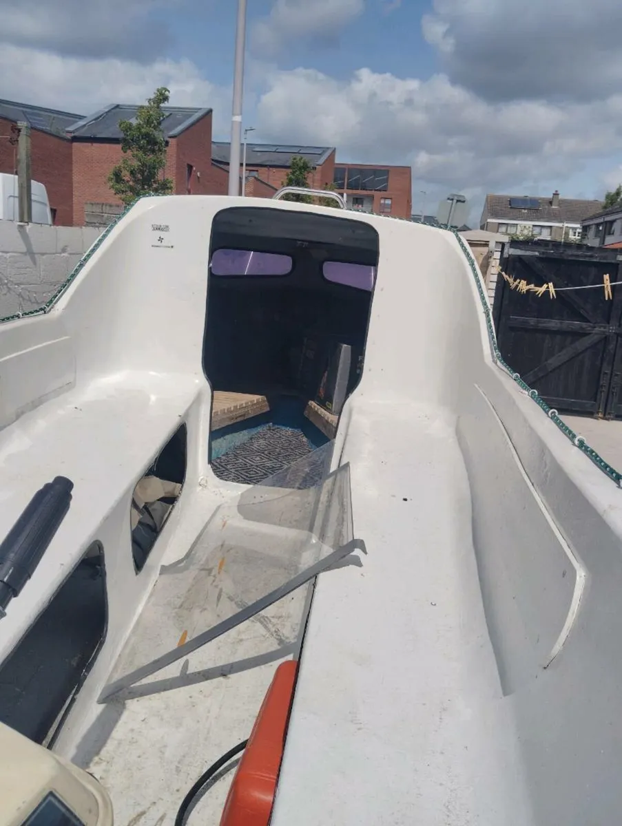 Boat - Image 3