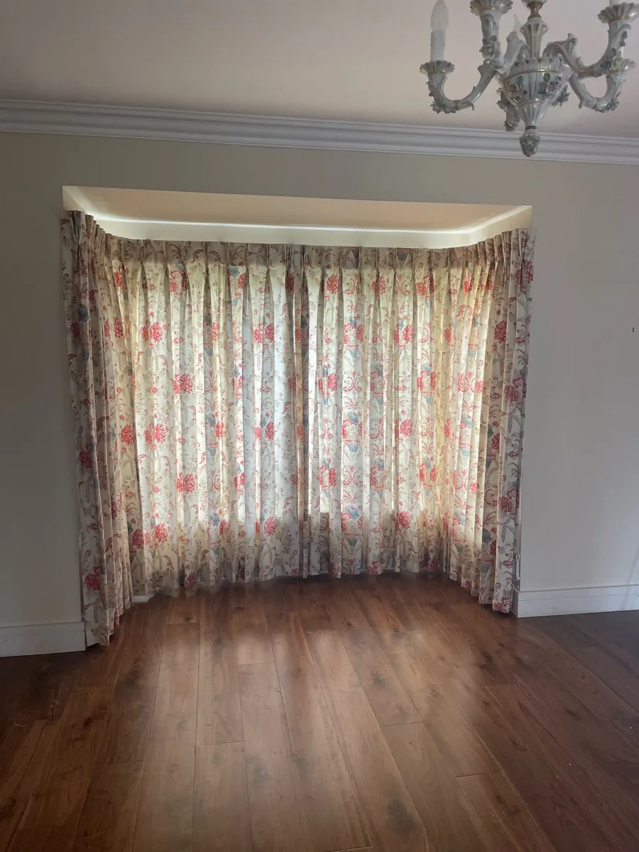 Curtains - Image 1