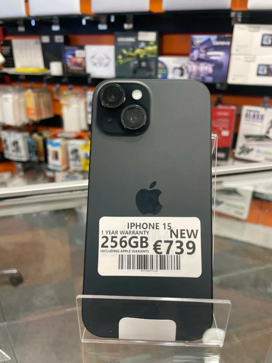 IPHONE 15, 256GB, 1 YEAR WARRANTY, UNLOCKED, NEW - Image 1