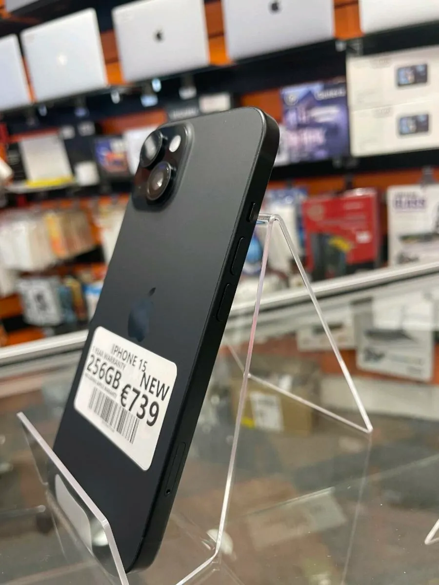 IPHONE 15, 256GB, 1 YEAR WARRANTY, UNLOCKED, NEW - Image 2