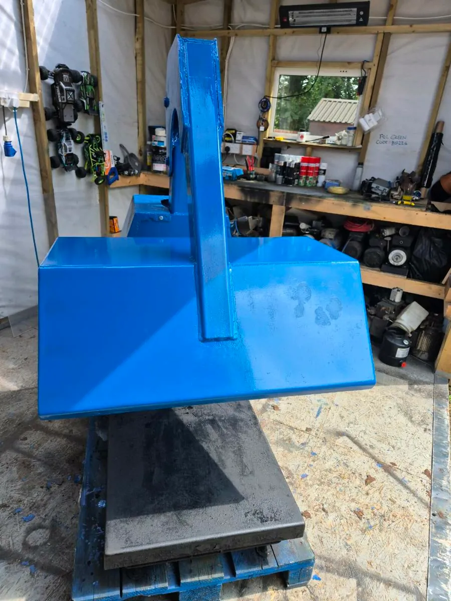 Compactor bin press - Image 3