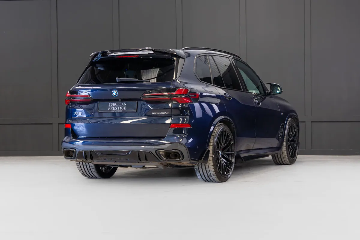 232 BMW X5 X-Drive 50e M-Sport - Image 3