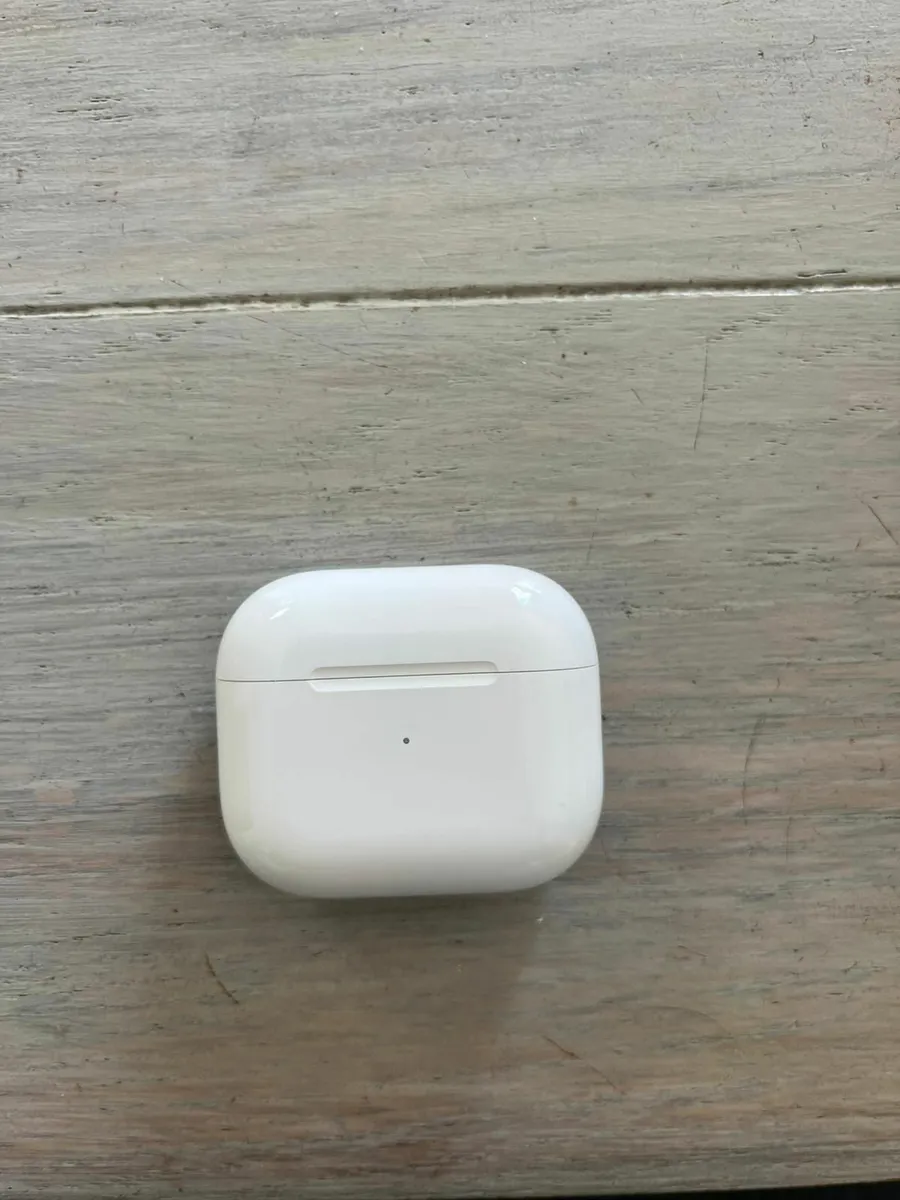 Apple Airpods, never used. - Image 3