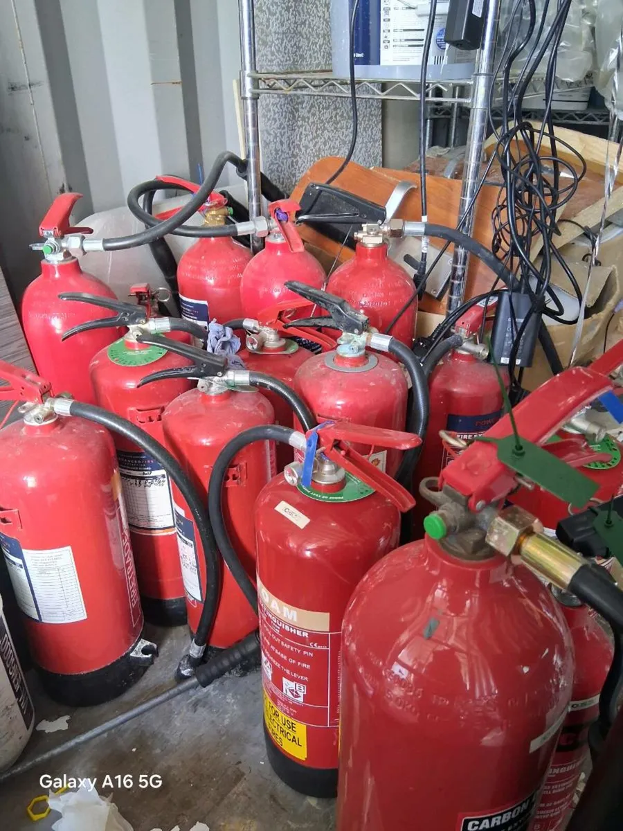 Fire extinguishers - Image 3