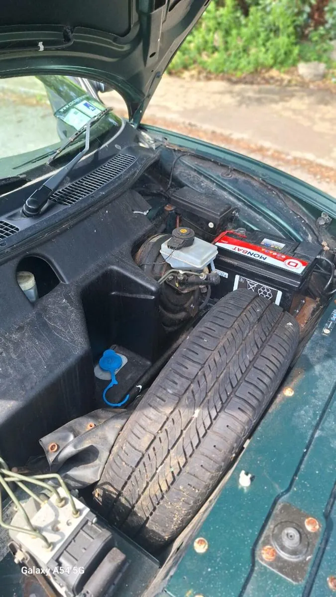Car - Image 3