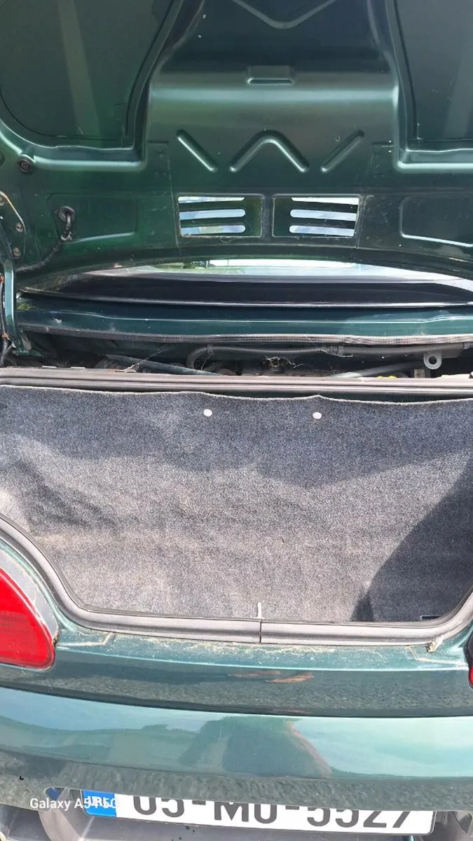 Car - Image 4