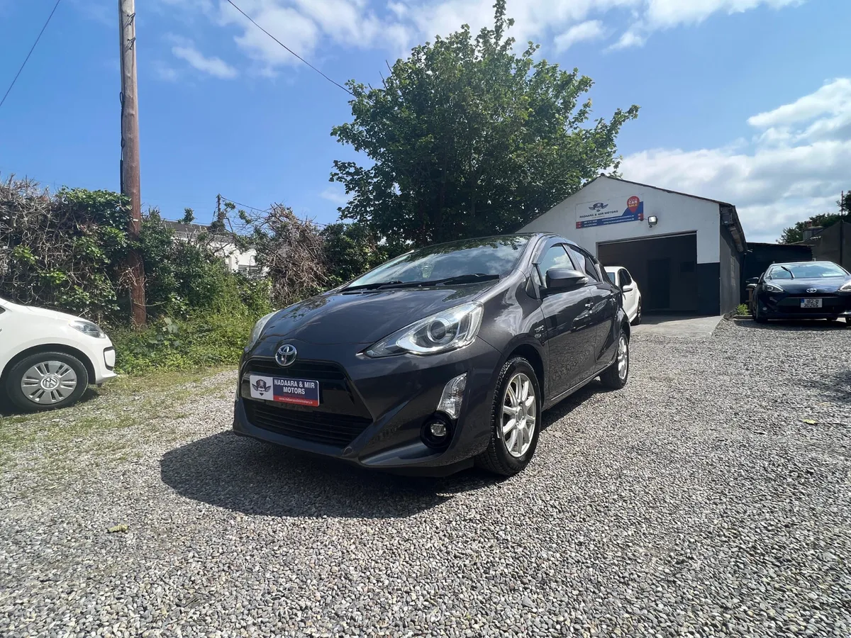 2016 Toyota Aqua Hybrid (BLACK SOFT LEATHER) - Image 2