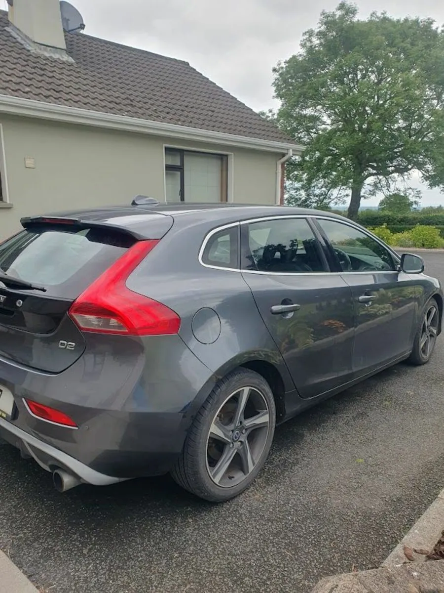 Volvo V40 2014 - Image 4