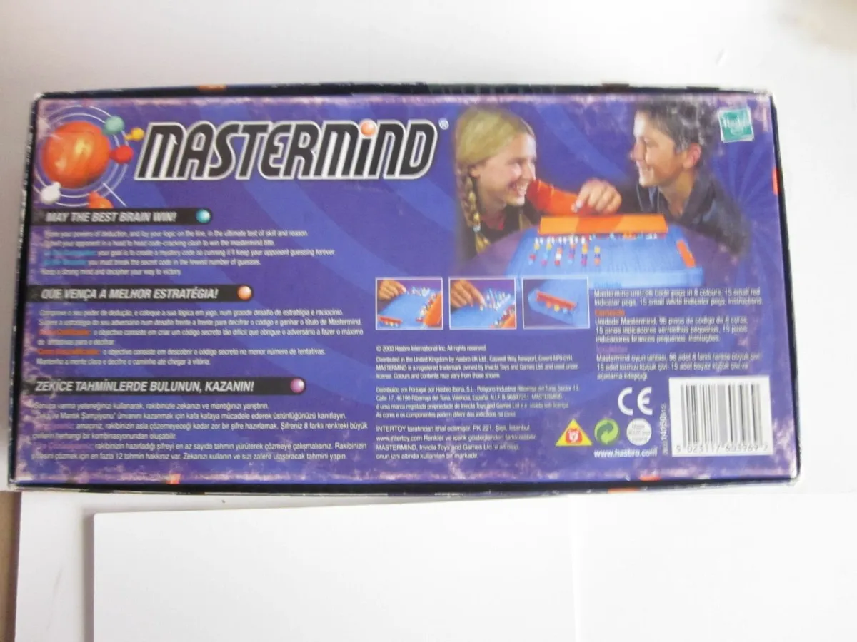 Mastermind Board Game Hasbro 2000 - Image 2