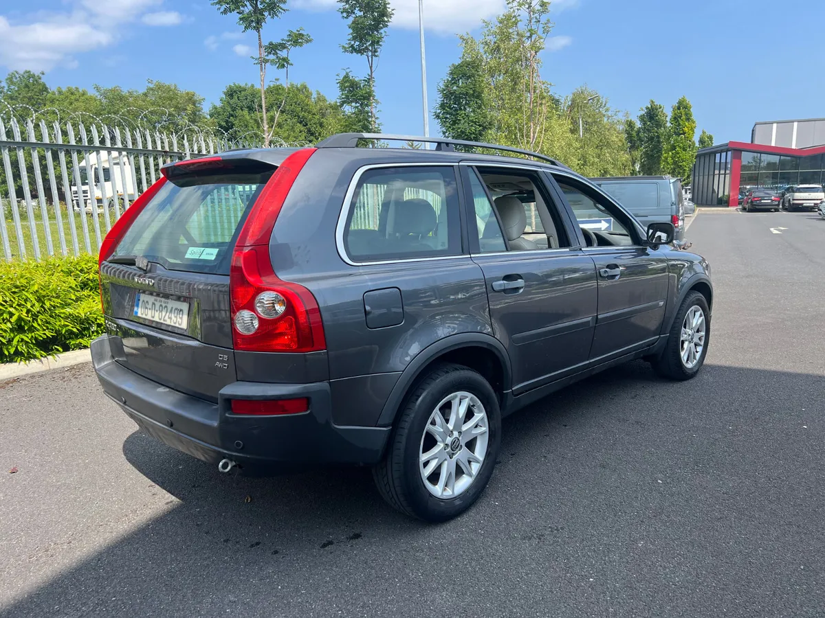 Volvo 90 Series 2006 7 Seats - Image 2