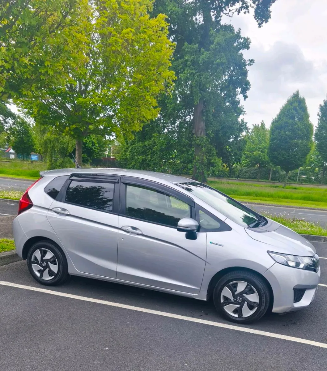 2015 Honda Fit Hybrid new NCT - Image 2