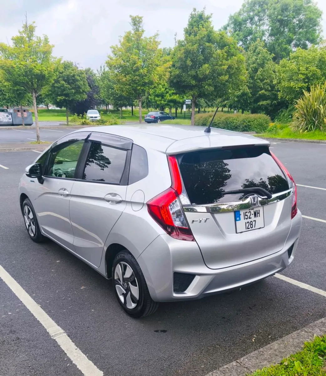 2015 Honda Fit Hybrid new NCT - Image 4