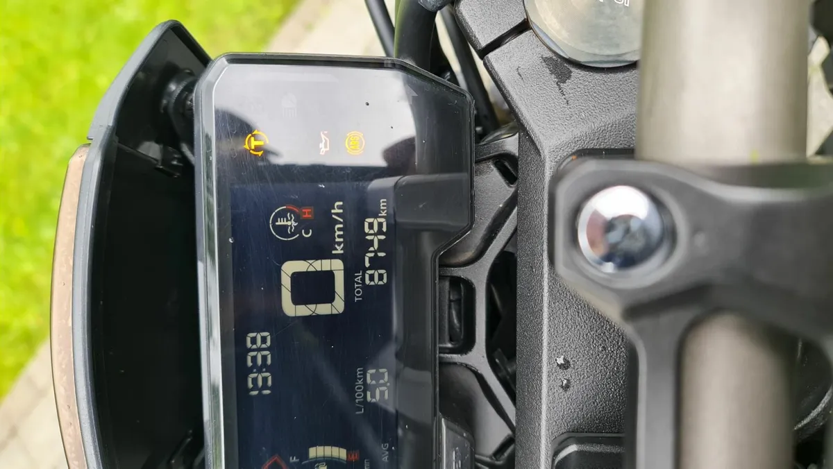 Honda CB650R 2022 Quickshifter,  Puig, Pandora V3 - Image 2