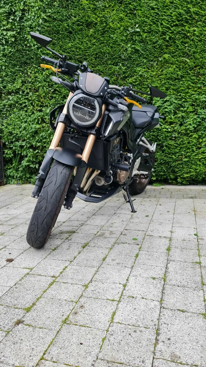 Honda CB650R 2022 Quickshifter,  Puig, Pandora V3 - Image 1