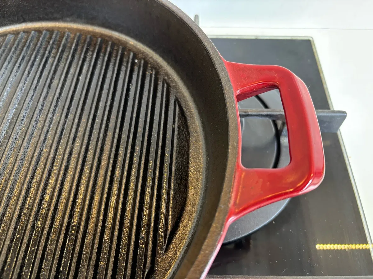 Cast Iron Griddle Pan - La Cuisine 12inch 28cm - Image 4