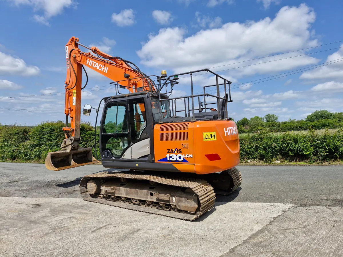 2018 Hitachi 130.6 - Image 3