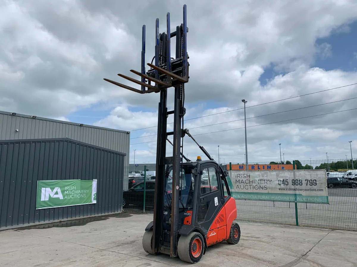 BID ONLINE NOW - 2010 LINDE 3.5T GAS FORKLIFT - Image 1