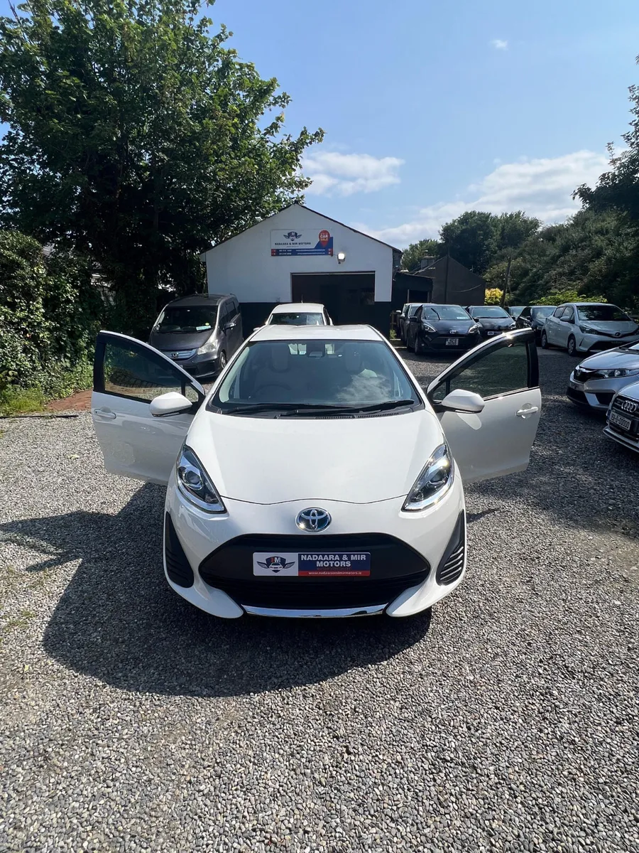 192 Toyota Aqua Hybrid - Image 2