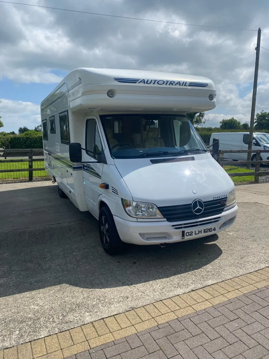 2002 Mercedes camper 4 Berth - Image 2