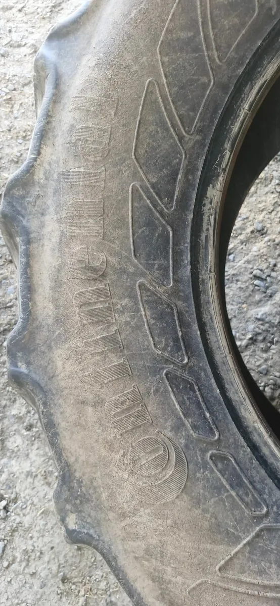 Tractor tyres - Image 1