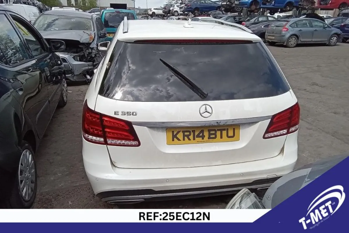 2014 MERCEDES E-CLASS BREAKING FOR PARTS - Image 2