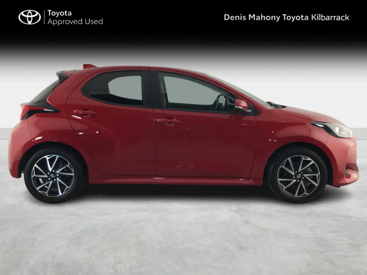 Toyota Yaris HYBRID LUNA SPORT - Image 3