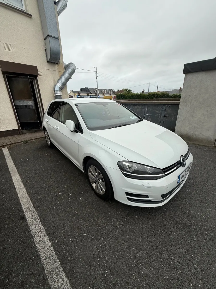 Volkswagen Golf 2014 - Image 1