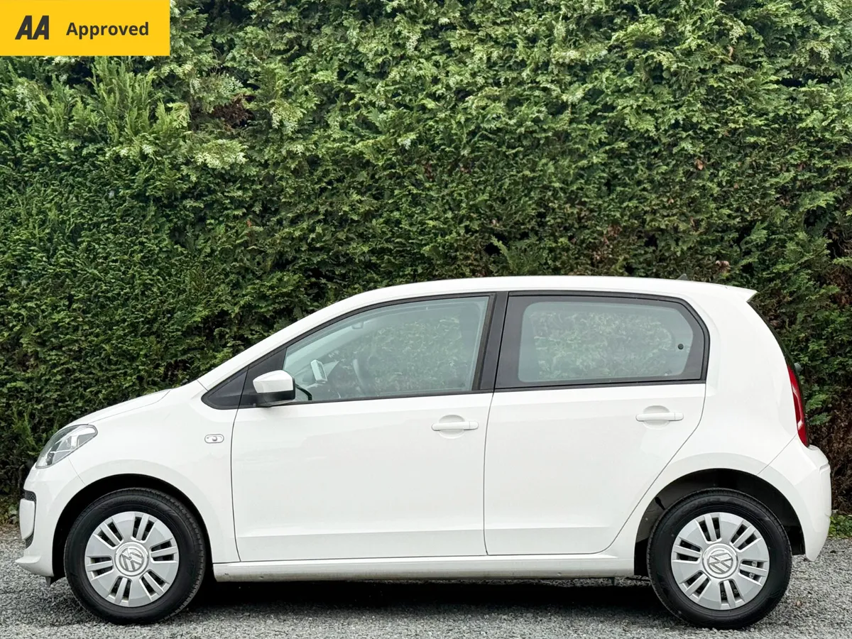 🌟 Volkswagen Up 1.0 Style 2015🌟 - Image 2