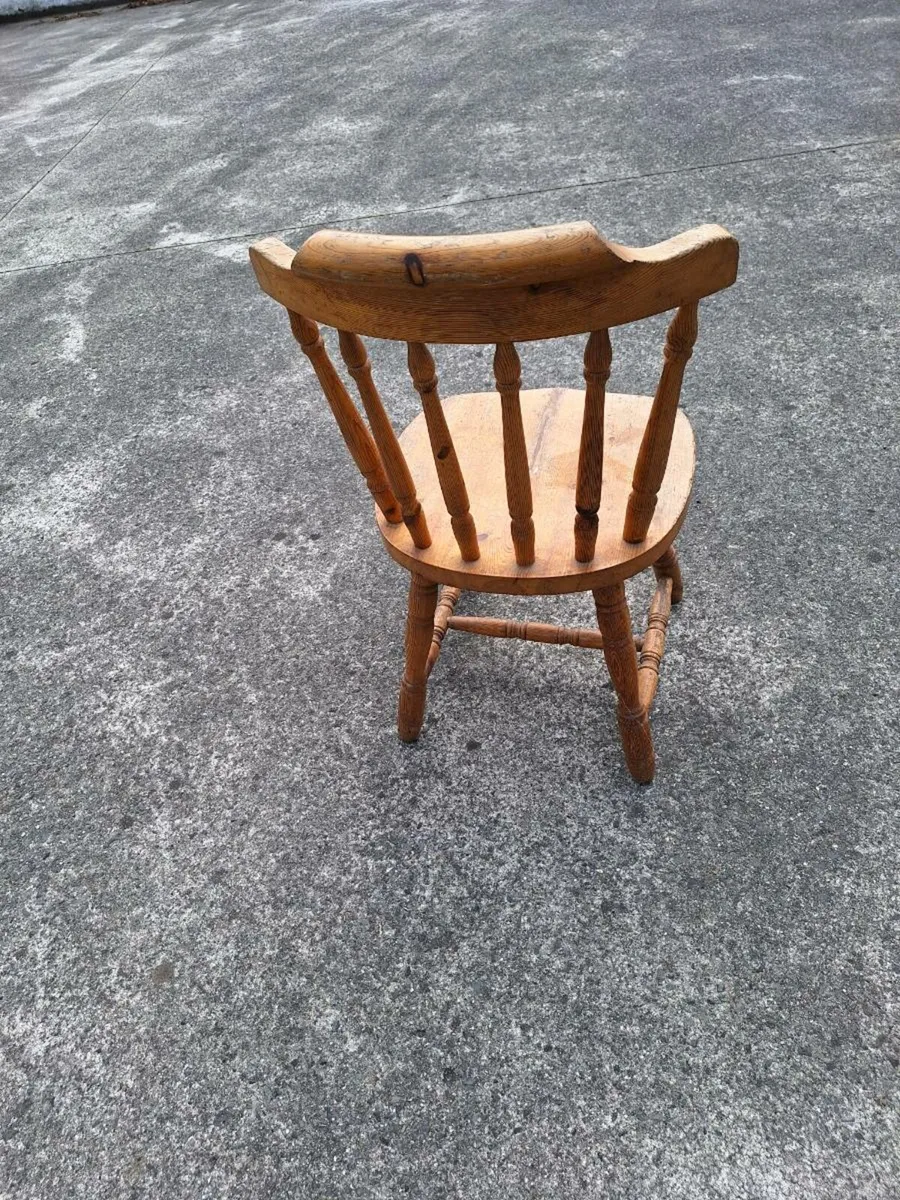 Sturdy old kitchen chair - Image 2