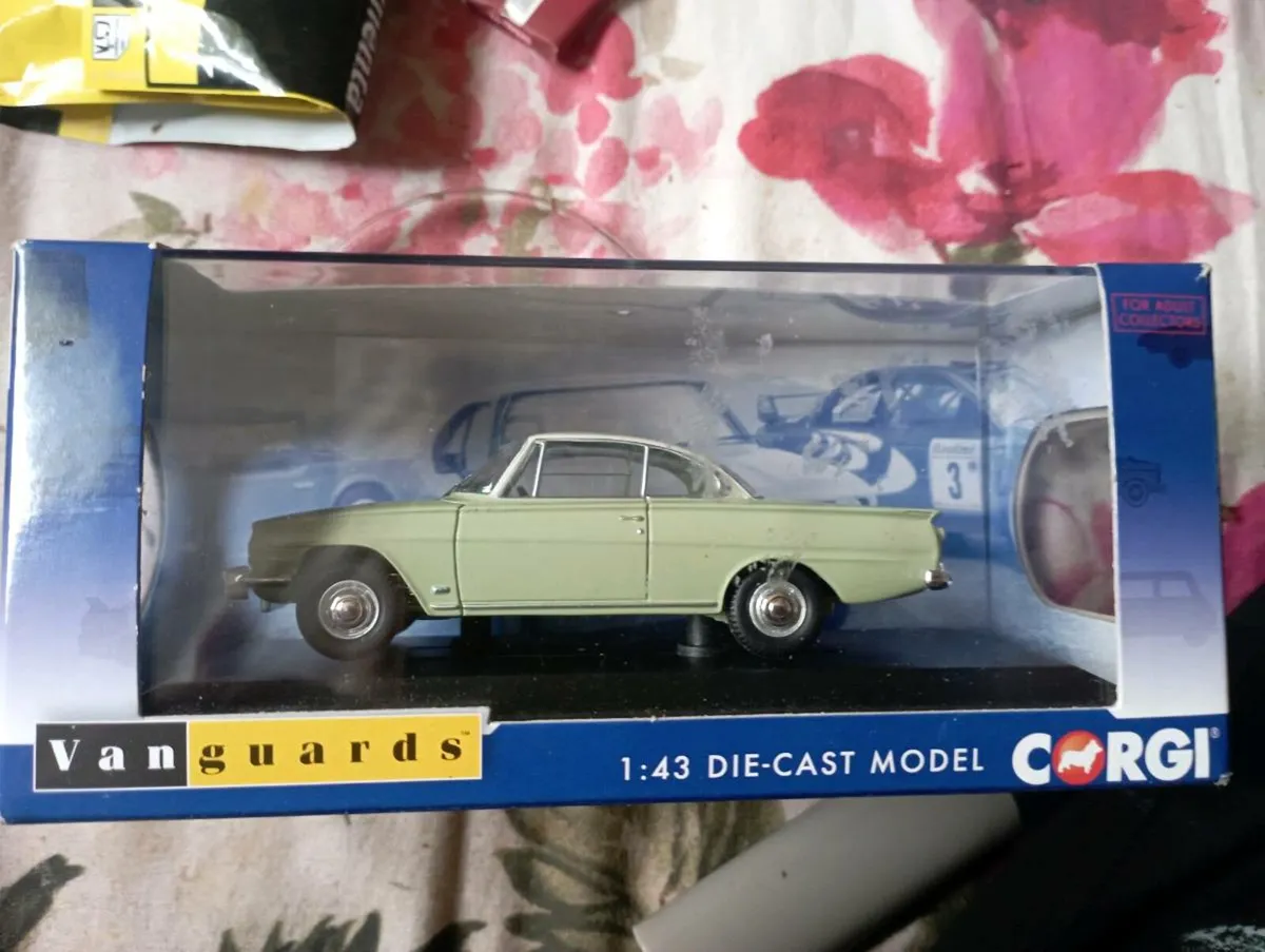 CORGI VANGUARD FORD CAPRI 1-43 SCALE DIECAST MODLE - Image 4