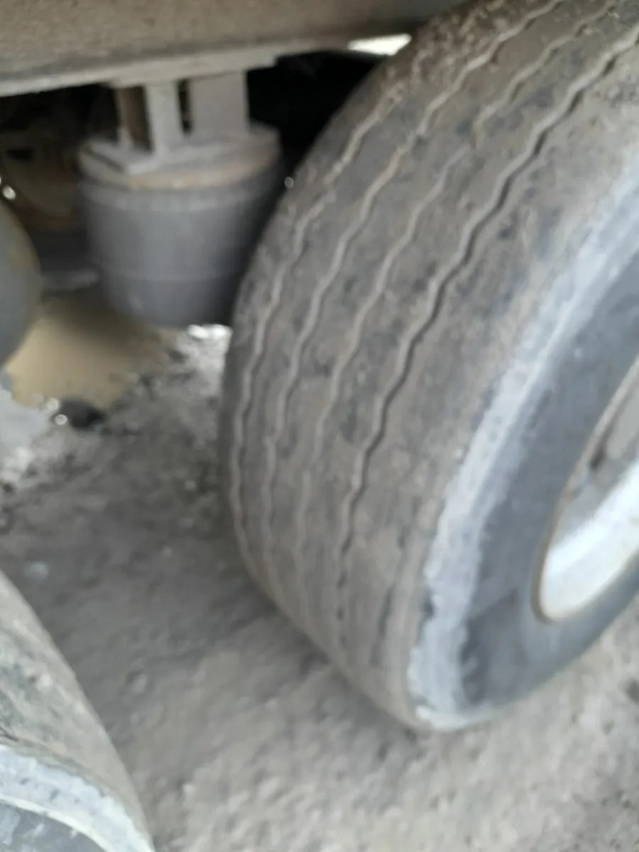 2012 Schmitz Fridge Trailer - Image 2