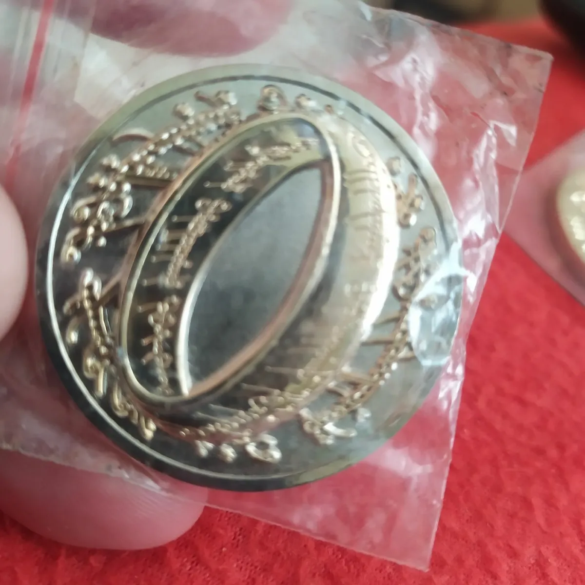 Lord of the rings coin. Nee Zealand rare - Image 2