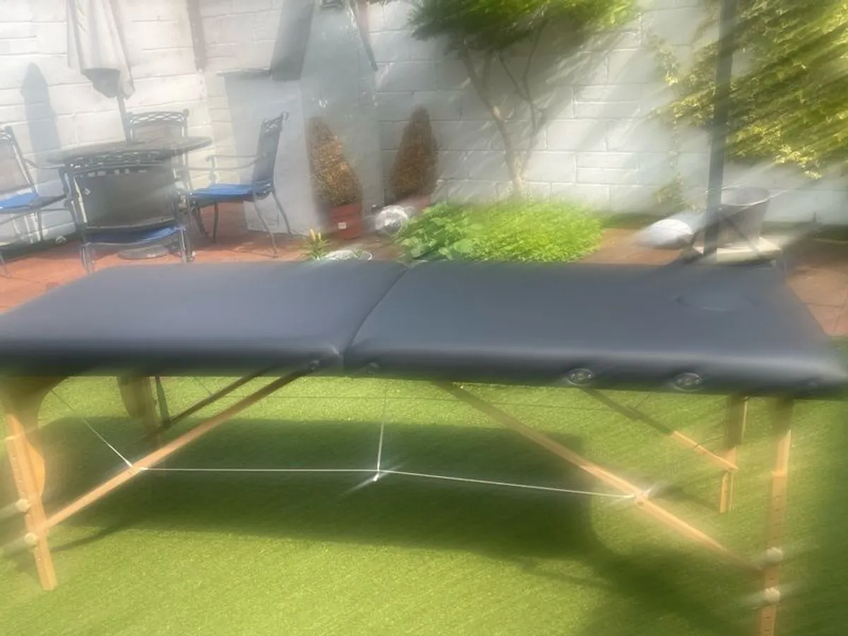 Massage Table Foldable BRAND NEW - Image 2