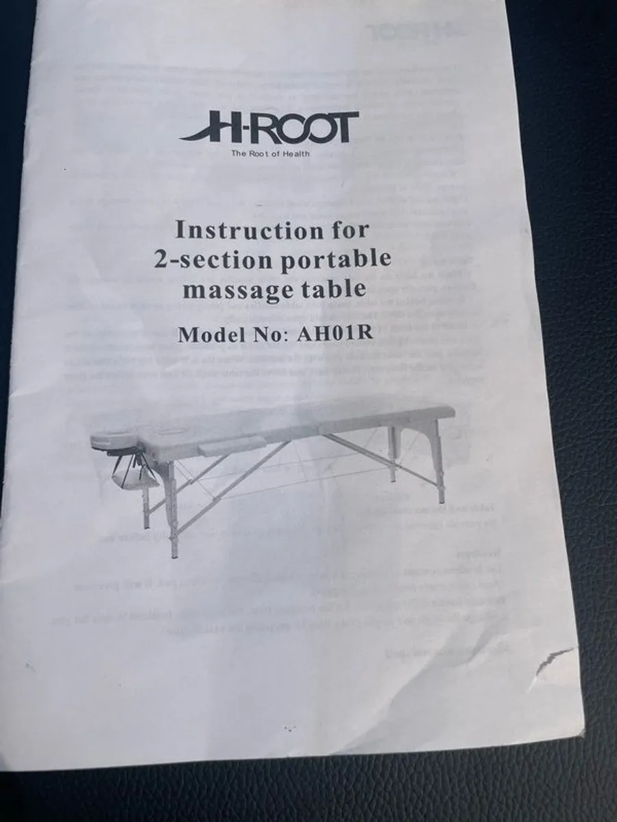 Massage Table Foldable BRAND NEW - Image 3