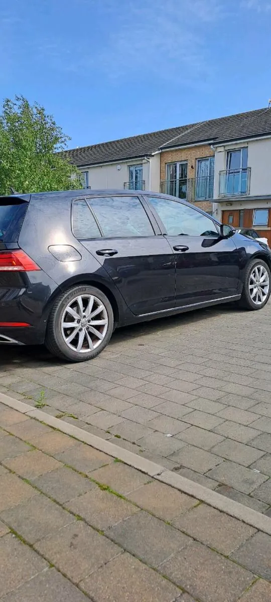 2017 VW Golf 2.0 TDI GT BMT 150PS 5DR - Image 4