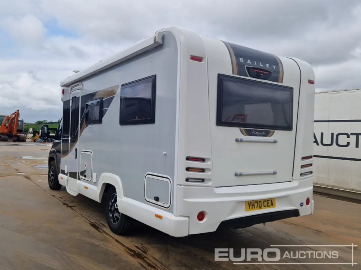 2020 Peugeot Boxer 335 - Image 3