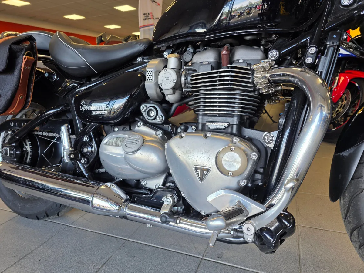 Triumph Speedmaster 1200 - Image 3