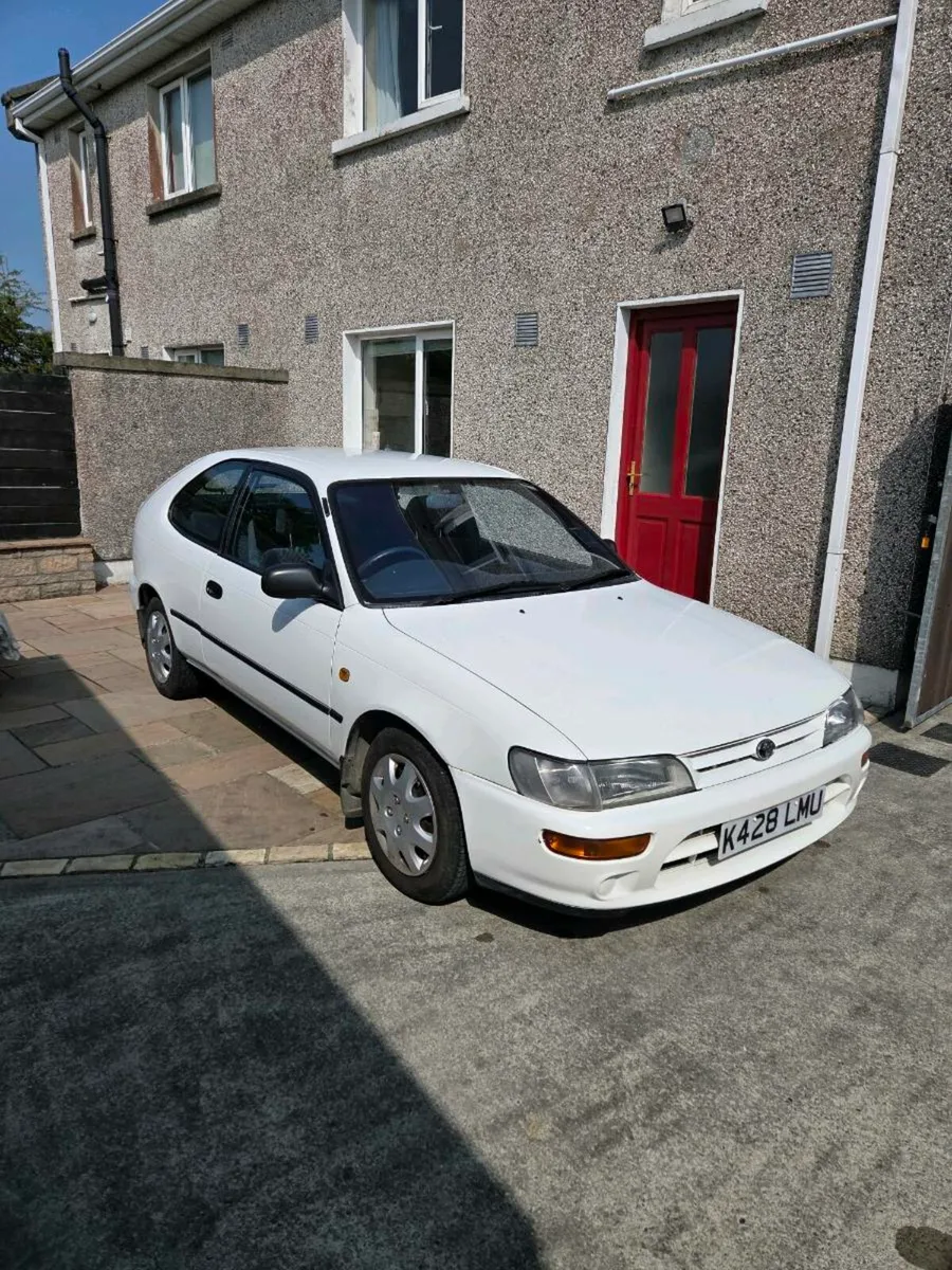 Toyota corolla - Image 1
