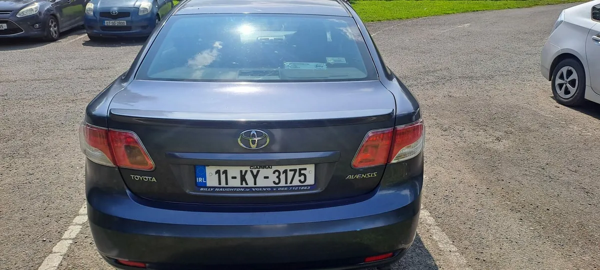 Toyota avensis - Image 4