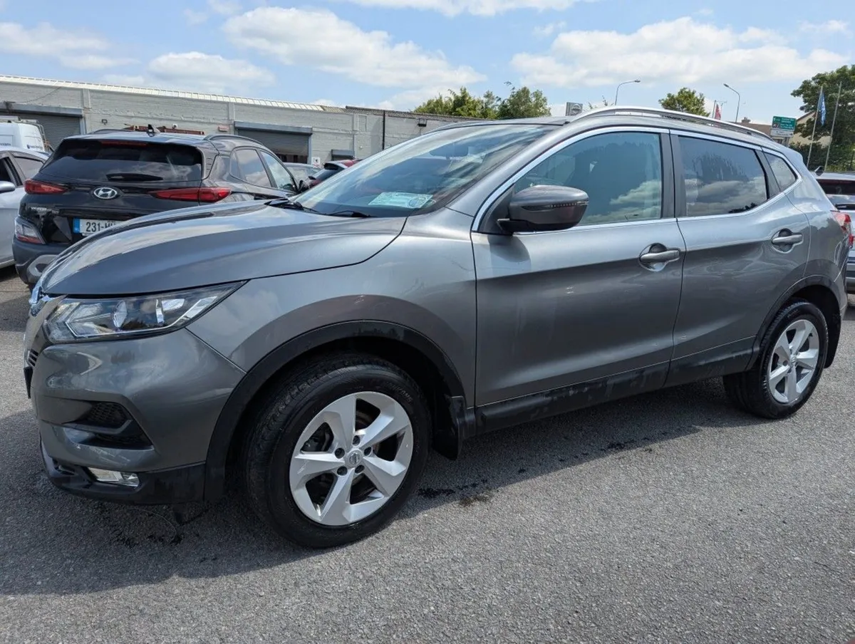 Nissan QASHQAI 1.3i SV  just IN - Image 3