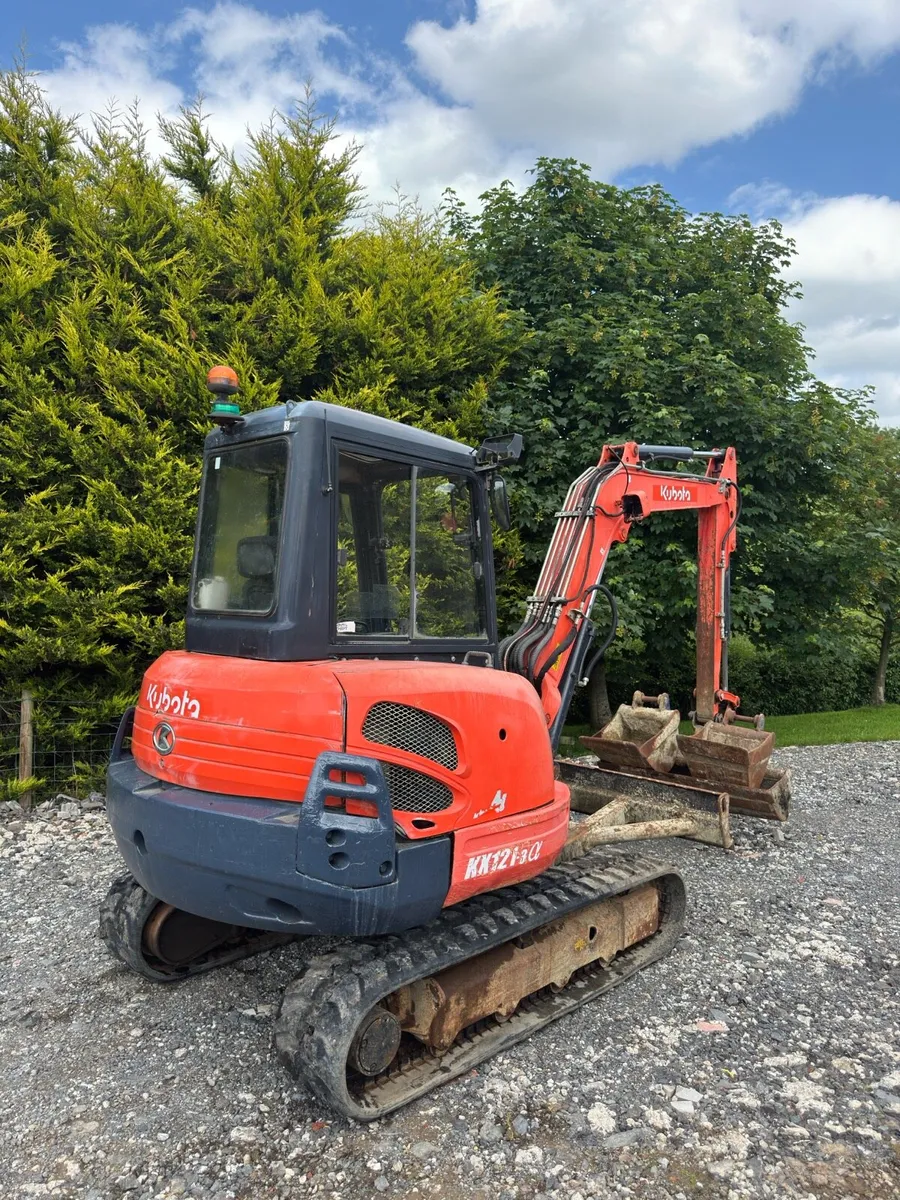 2014 Kubota KX121-3 - Image 2