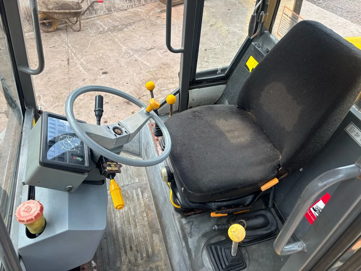 JCB 406 - Image 3
