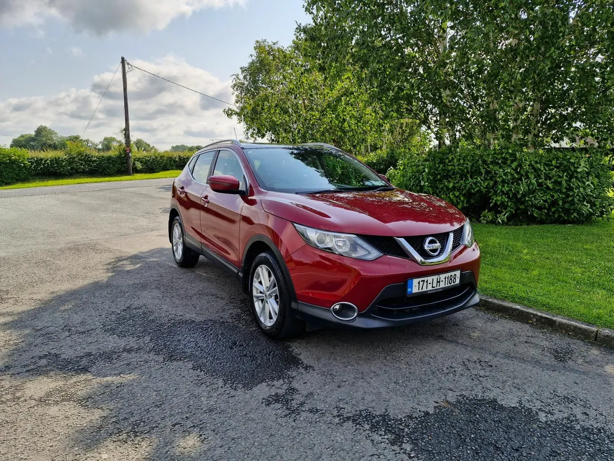 Nissan Qashqai Diesel (NCT AND TAXED)!!! - Image 1