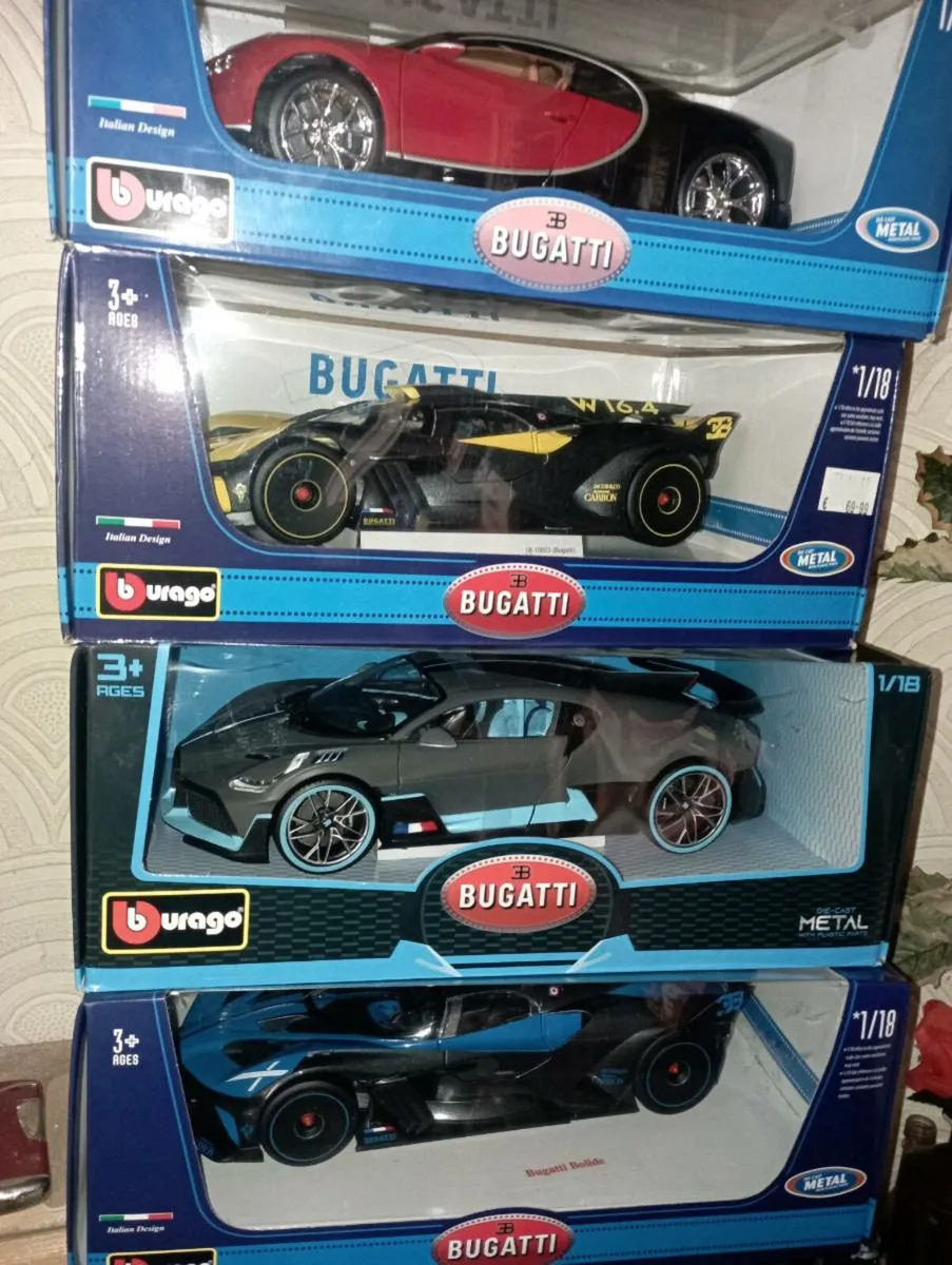 BbURAGO BUGATTI DIE-CAST SPORT CARS FOR SALE 1-18