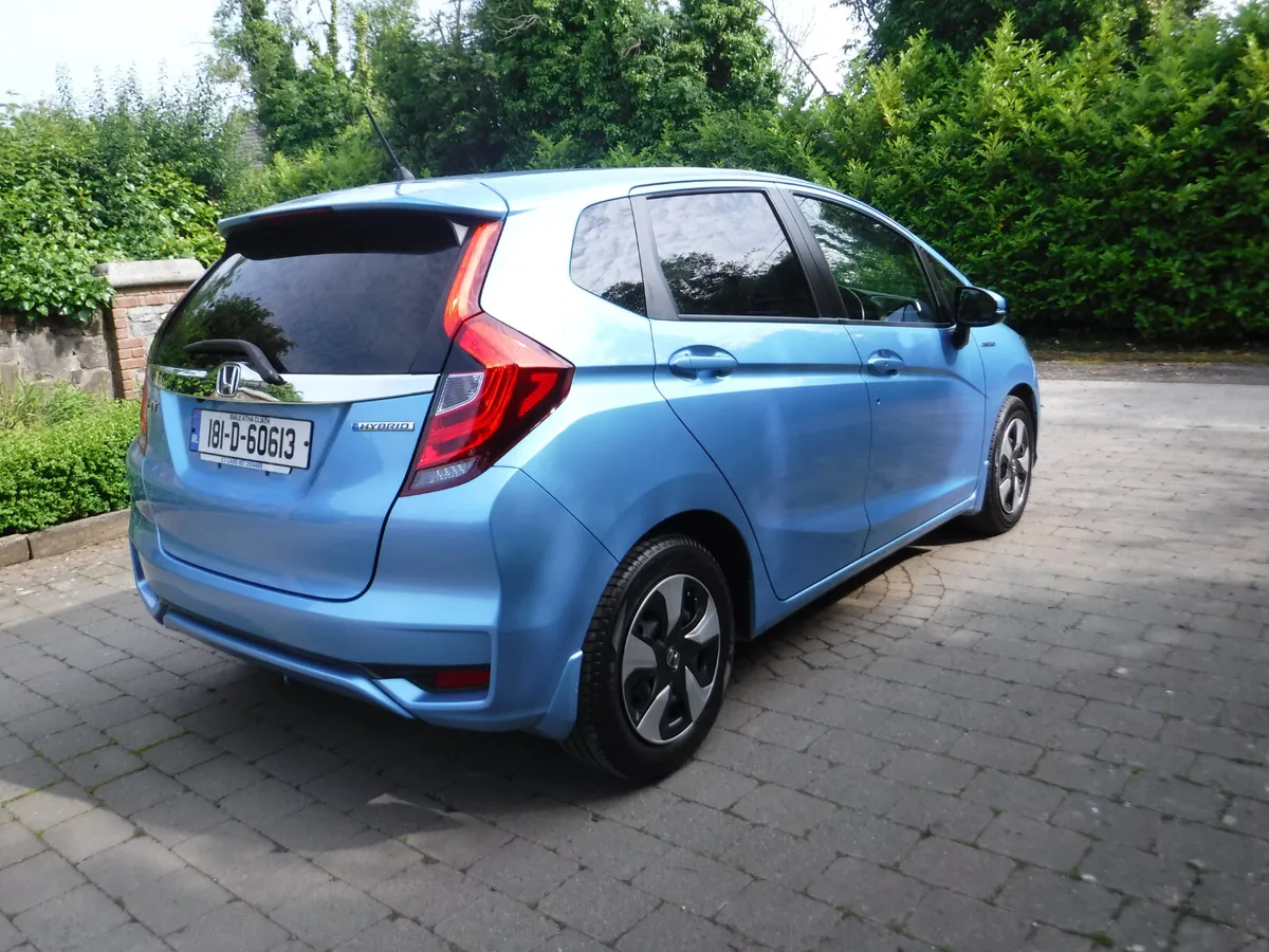 HONDA FIT 1.5 AUTO HYBRID L-SPEC LOW MILEAGE - Image 3