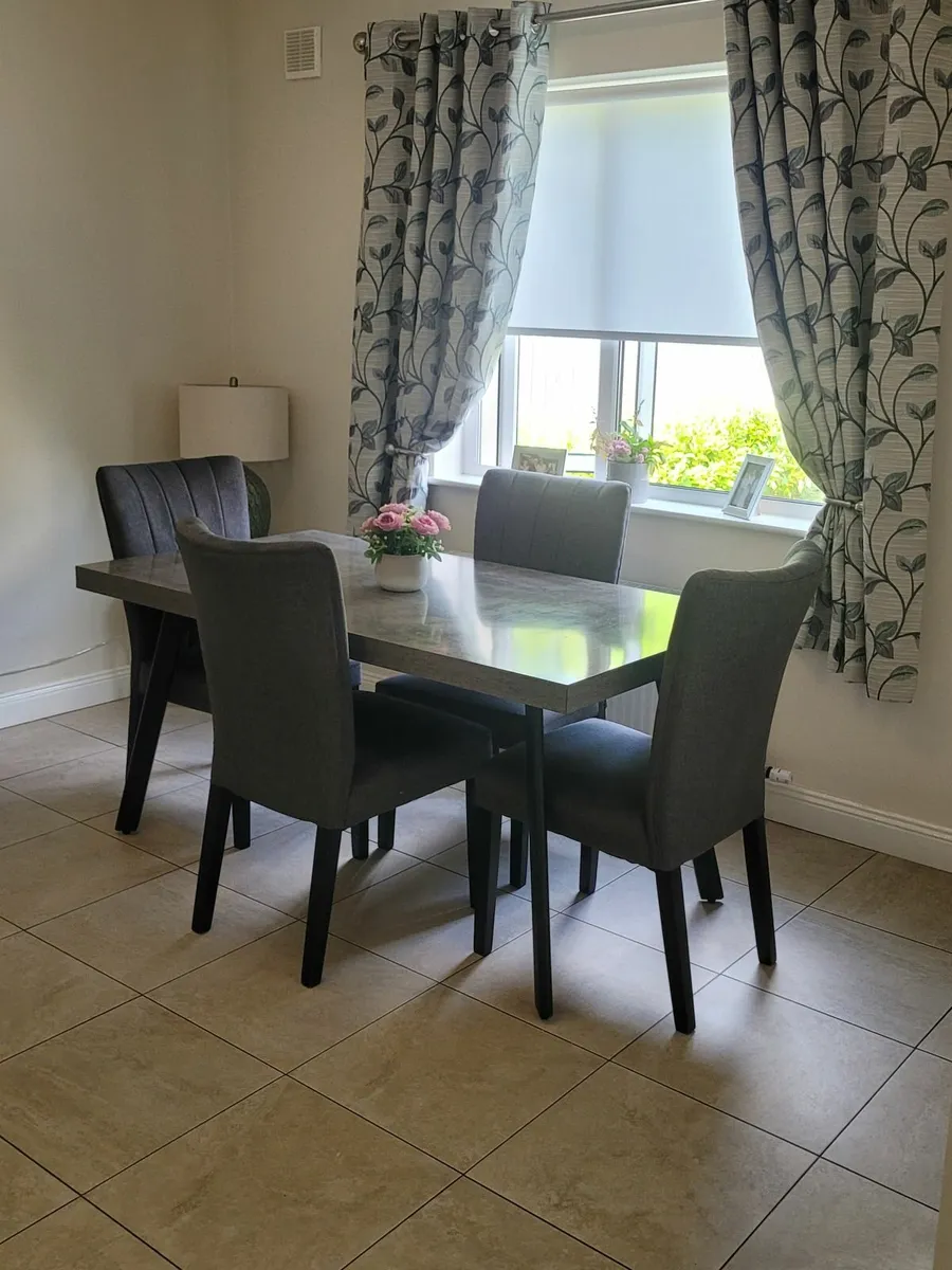Dining table and chairs - Image 2