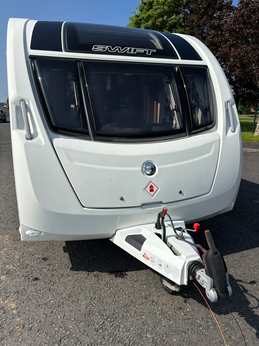 2016 Swift Major 6 6 berth - Image 3