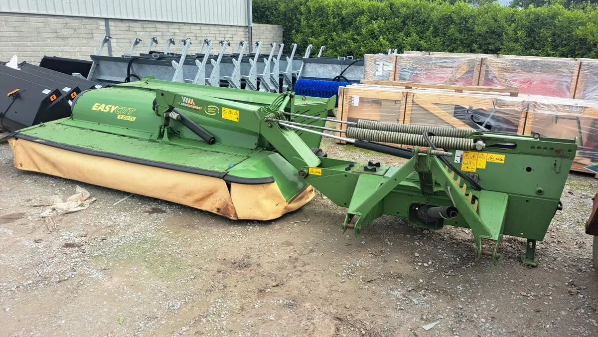 Krone 320 Conditioner Mower - Image 1