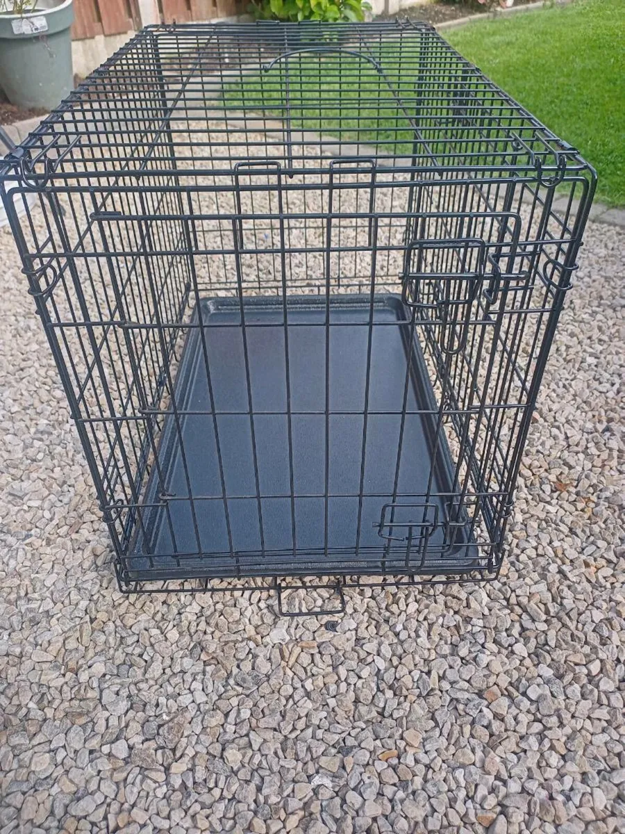 Medium dog travel cage. - Image 1