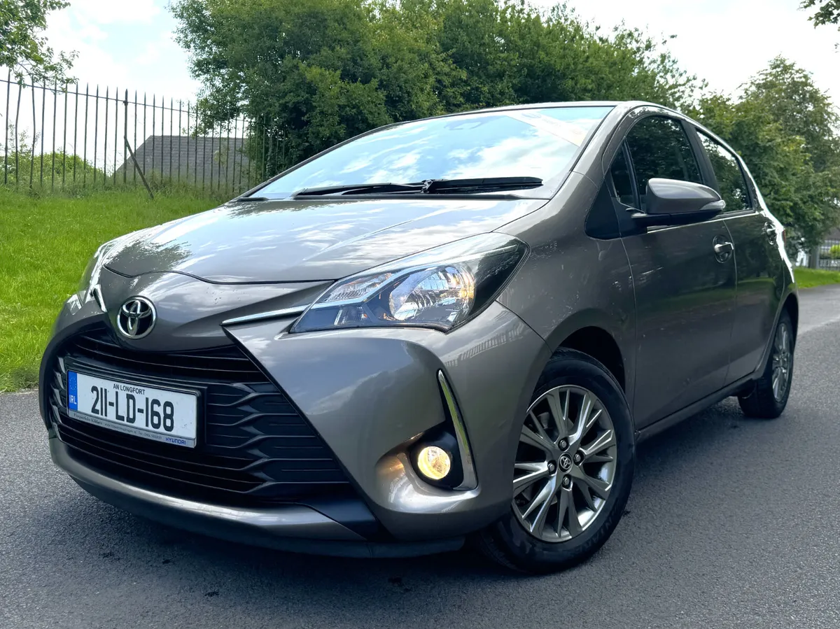 Toyota Yaris Luna - 2021 - Image 2